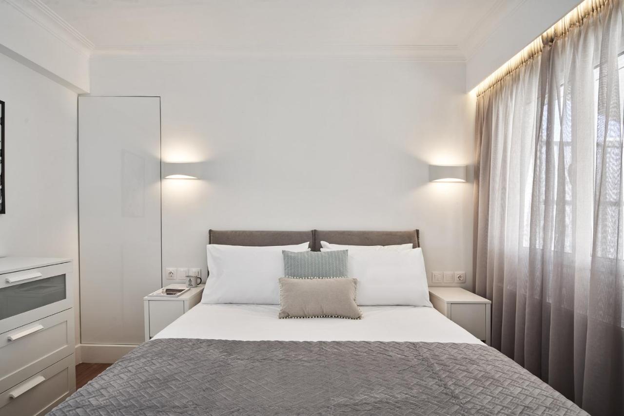 Marvelous N Bright Apt Next To Megaro Mousikis Athen Eksteriør bilde